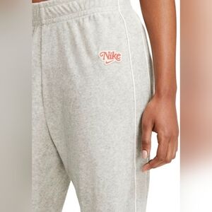 Nike Sportswear Retro Terry Sweatpants Jogger Sweats Light Heather Gray Medium